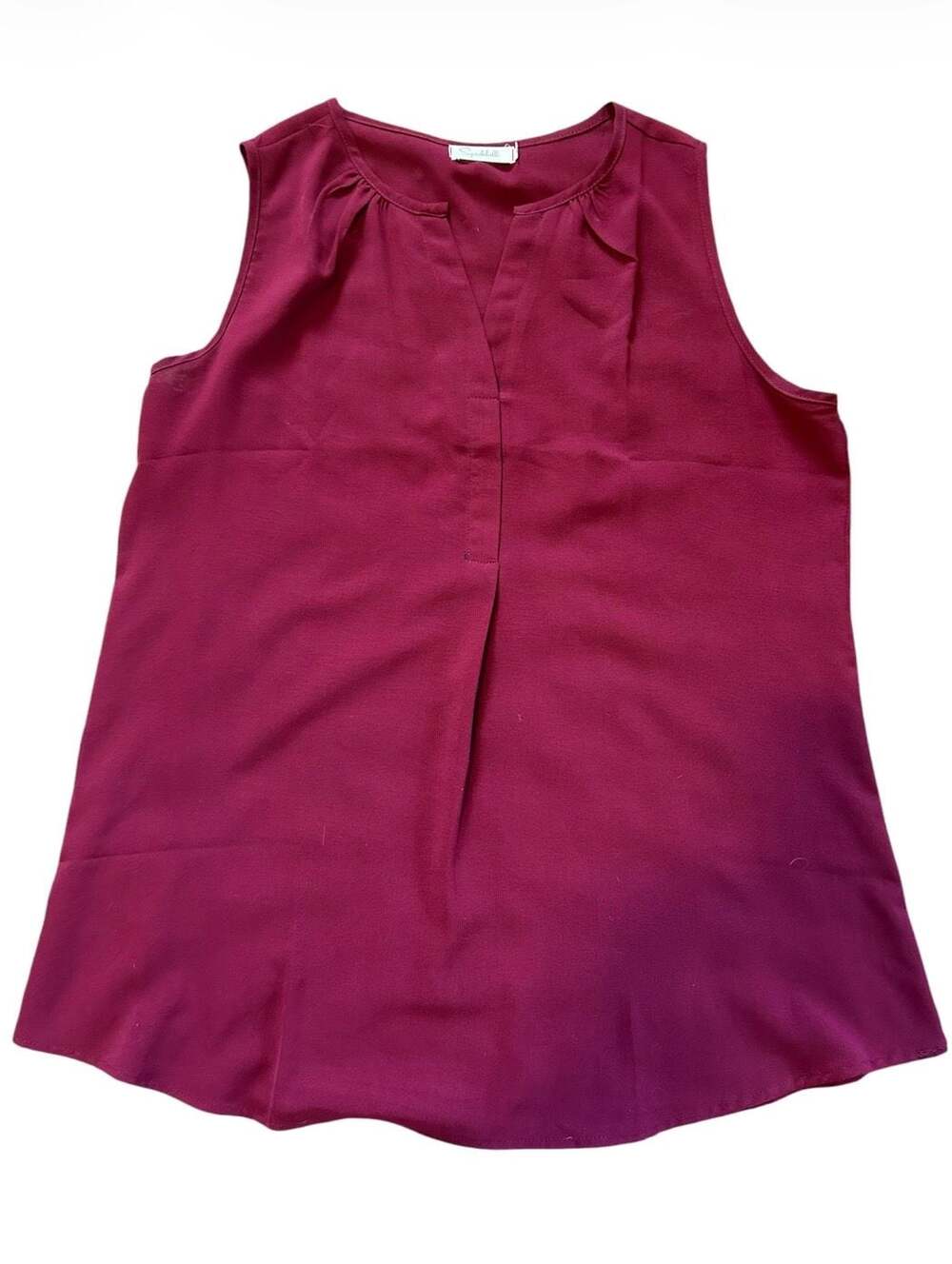 Spadehill Women's Sleeveless V-Neck Pleated Blouse in Maroon